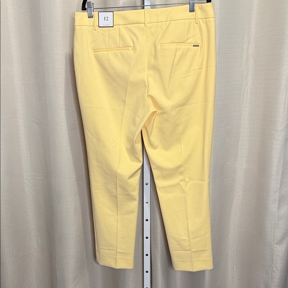 White House Black Market Yellow Cropped Pants - Picture 6 of 6